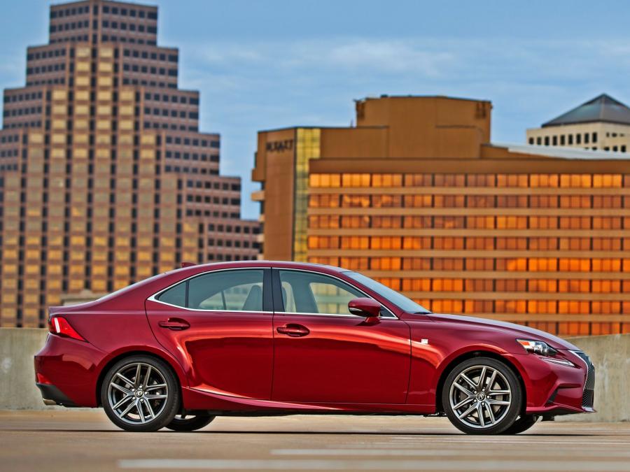  Lexus IS350 F-Sport 2013 года  (фото 18 из 19)